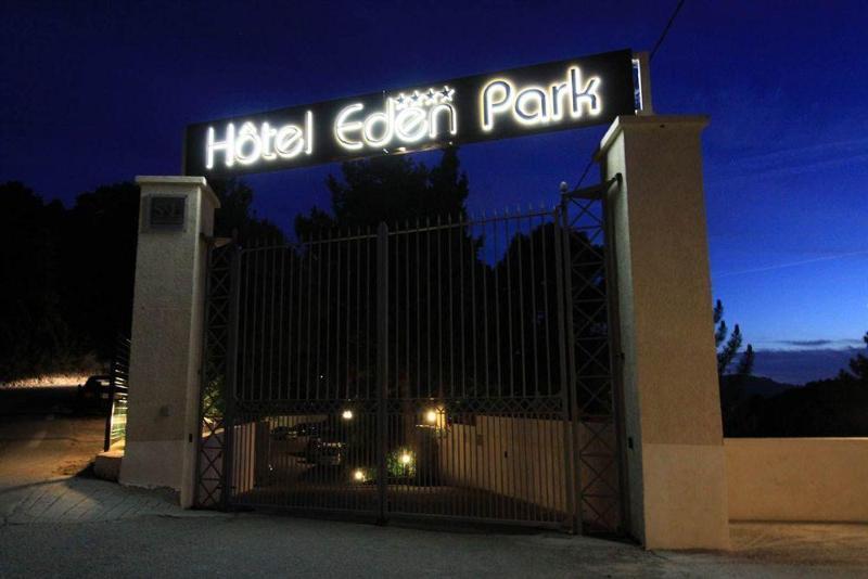 Eden Park Hotel Serriera  Exterior photo